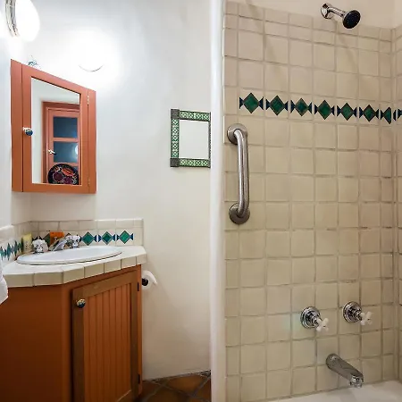 1 Bedroom - 5 Min. Walk To Plaza - Reposada Holiday home